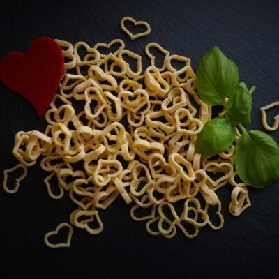 Noodles in love Nudeln in speziellen Formen